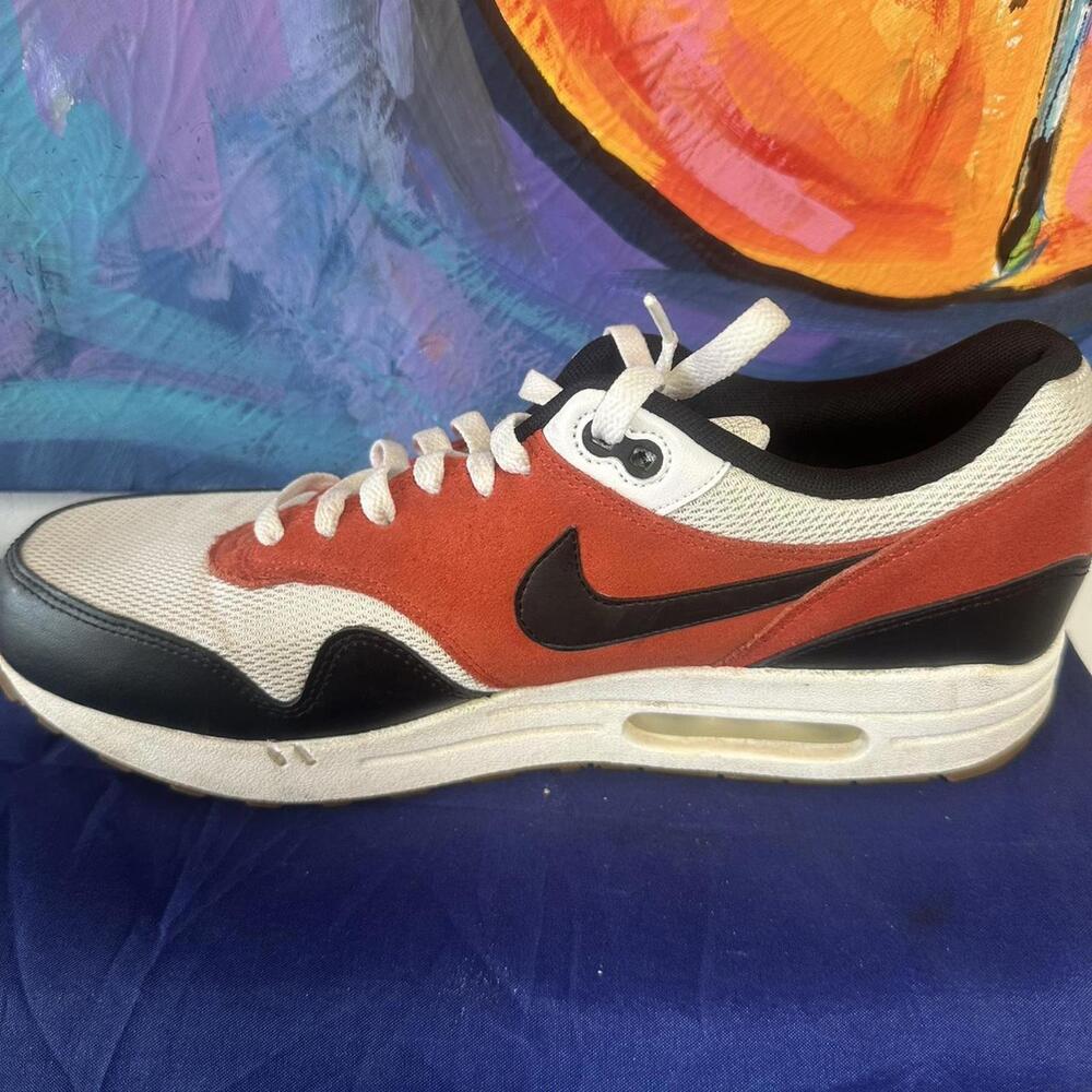 Nike Men's Multi and Red Trainer